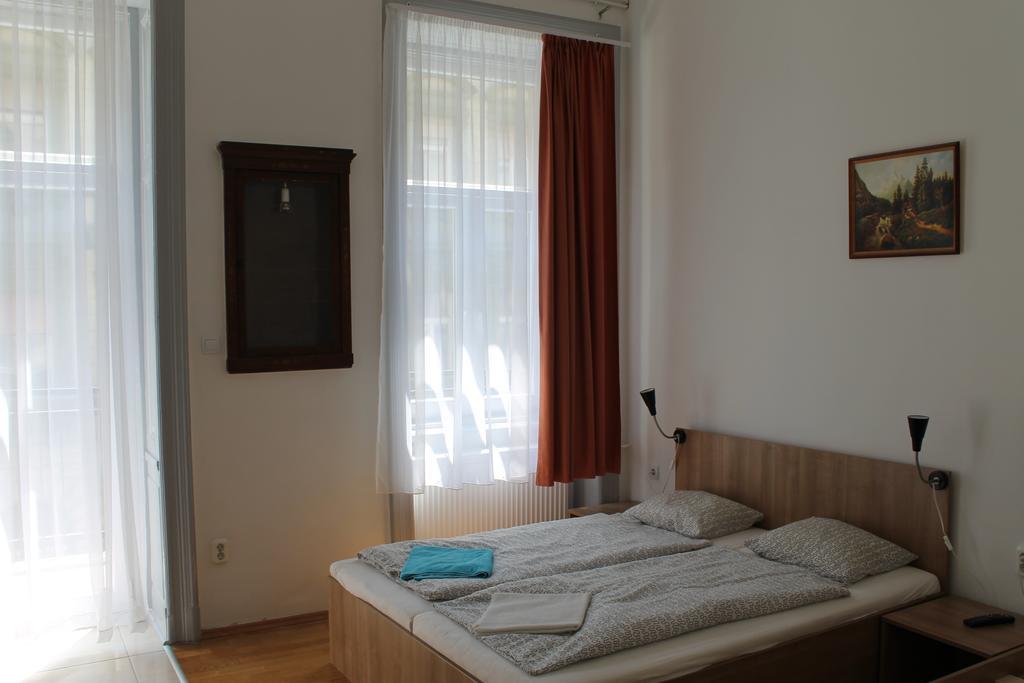 Capital Guesthouse Budapest Luaran gambar
