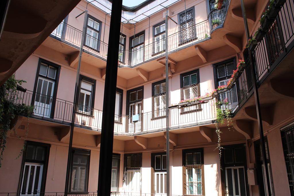 Capital Guesthouse Budapest Luaran gambar